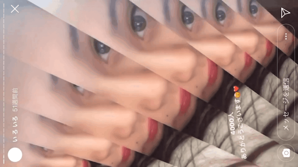 女性のアップの複製が並んでいる